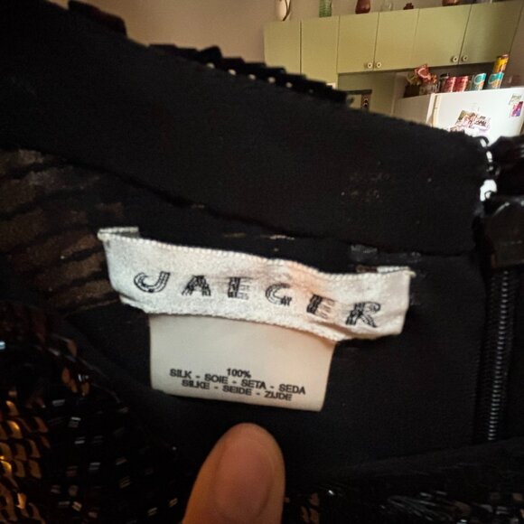 100% Silk Sequin Jaegar Boxy Top - Picture 2 of 2